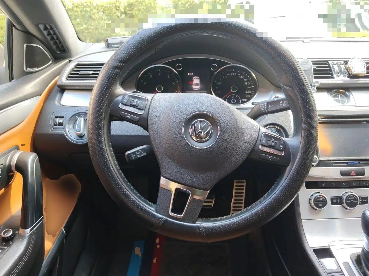 Volkswagen FAW-Volkswagen CC 2015 1.8TSI Luxury Model — миниатюра 10