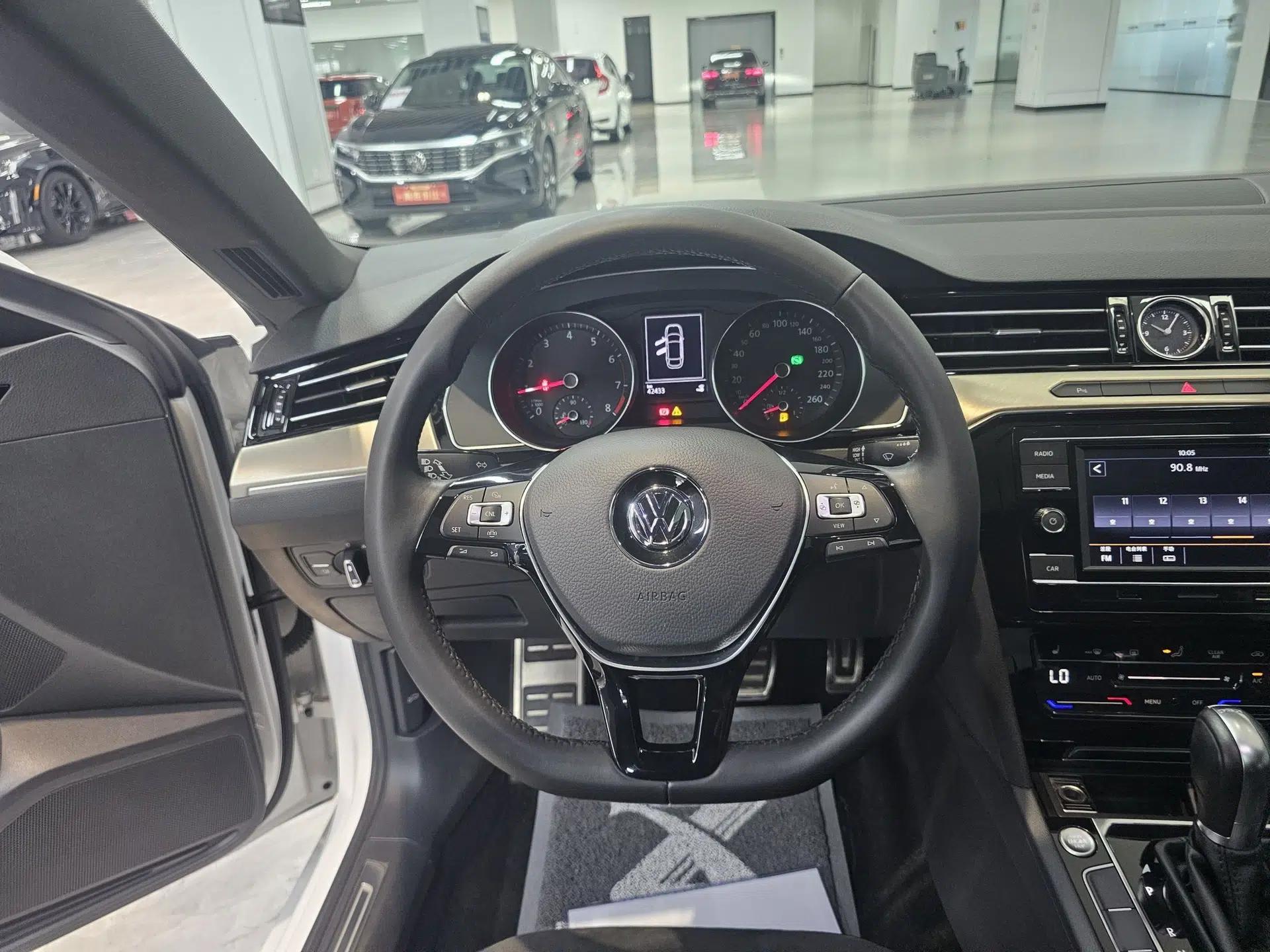 Volkswagen FAW-Volkswagen CC 2020 330TSI Huayan Edition China VI Standard — миниатюра 13