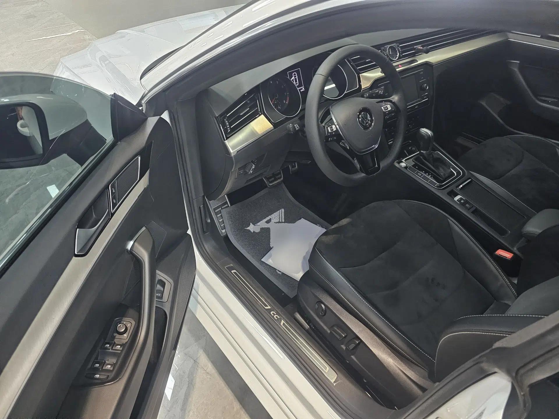 Volkswagen FAW-Volkswagen CC 2020 330TSI Huayan Edition China VI Standard — миниатюра 18