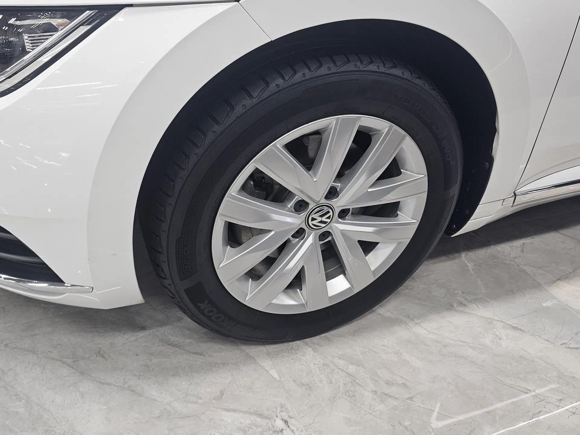 Volkswagen FAW-Volkswagen CC 2020 330TSI Huayan Edition China VI Standard — миниатюра 10
