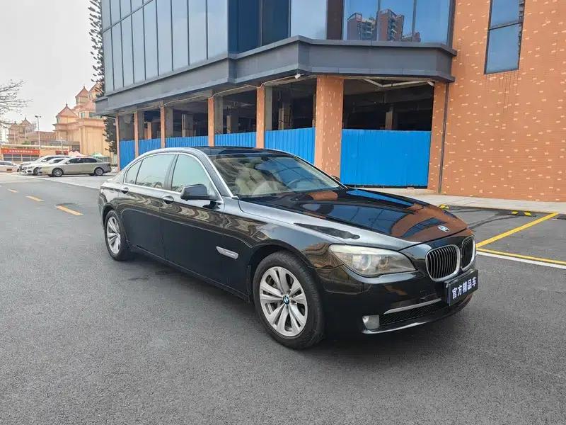 2011 BMW 7 Series 730Li Elegant Edition — миниатюра 3