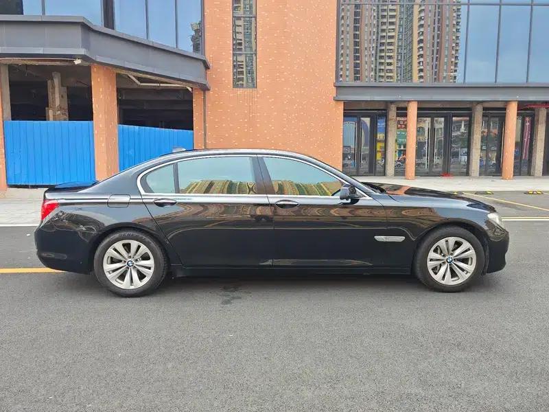 2011 BMW 7 Series 730Li Elegant Edition — миниатюра 8