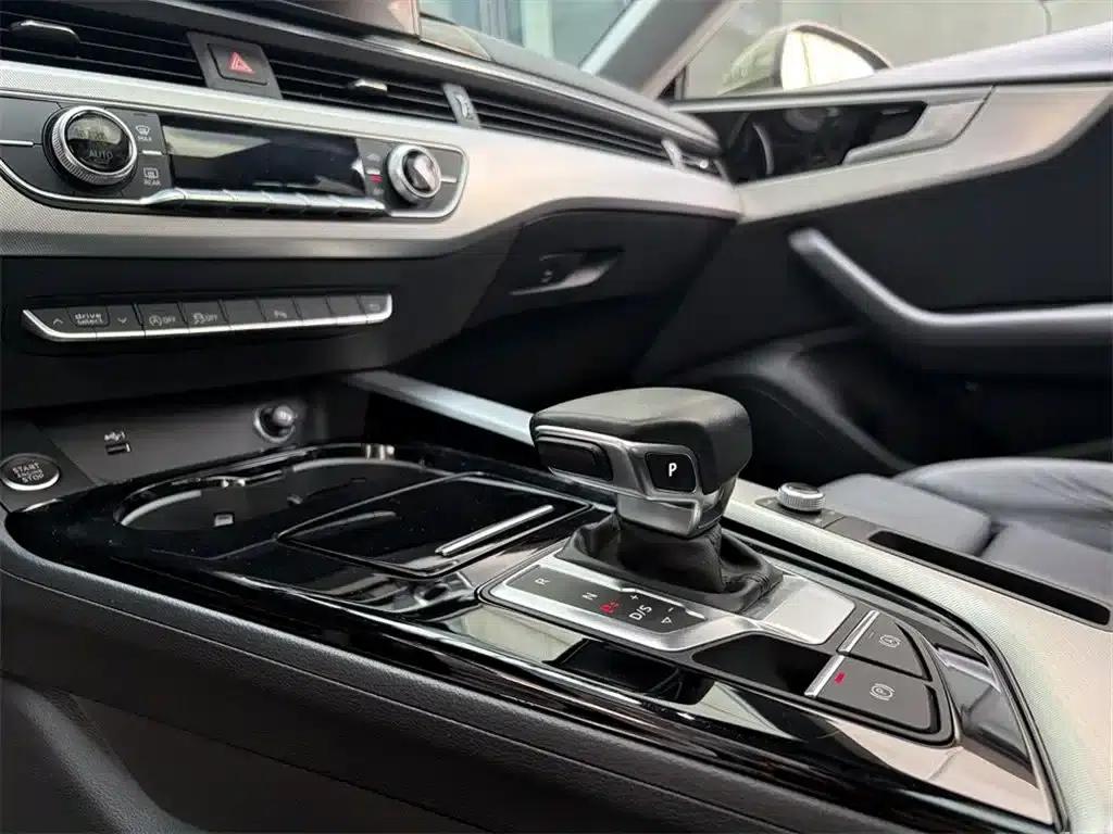 2022 Audi A5 Sportback 40 TFSI (Imported) - Fashionable and Dynamic Model — миниатюра 12