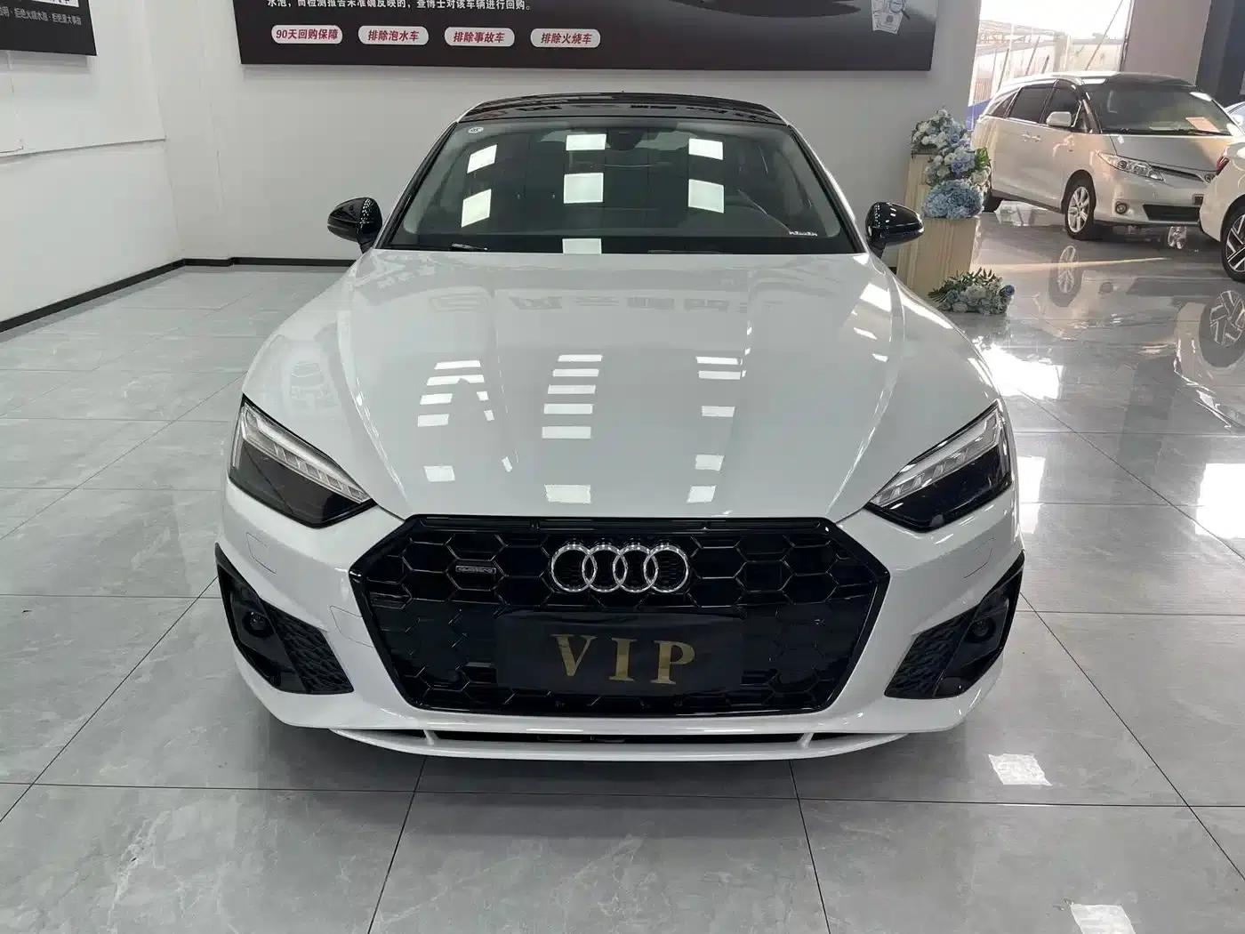 Audi A5 (Imported) 2024 Sportback 40 TFSI quattro Luxury Dynamic — миниатюра 2