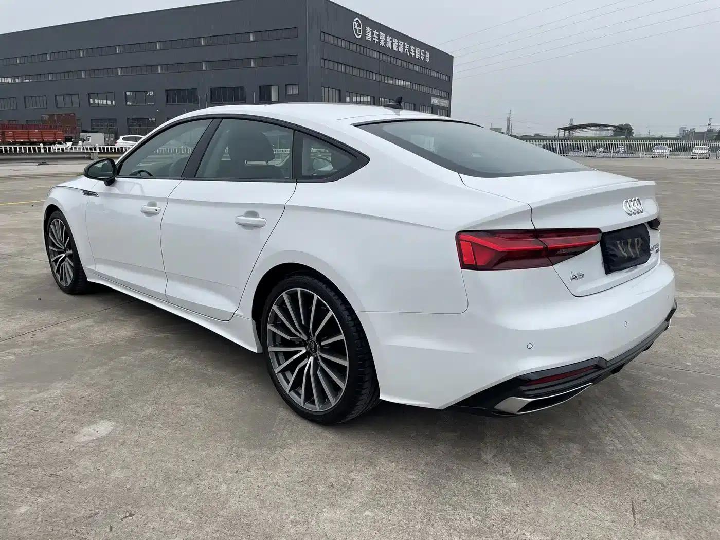 Audi A5 (Imported) 2024 Sportback 40 TFSI quattro Luxury Dynamic — миниатюра 27