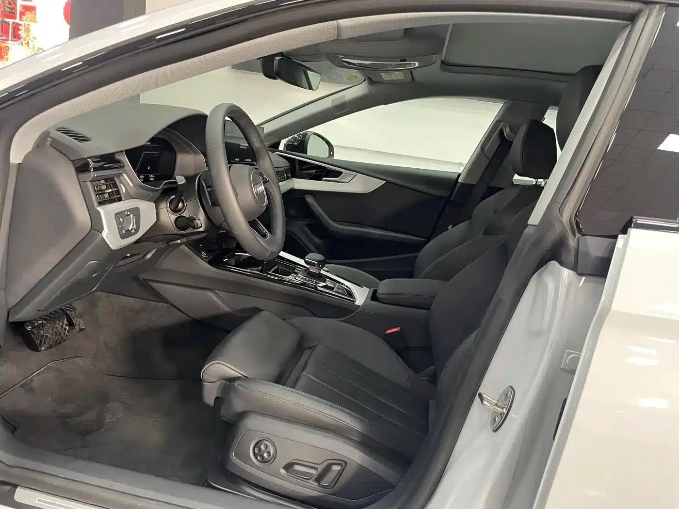 Audi A5 (Imported) 2024 Sportback 40 TFSI quattro Luxury Dynamic — миниатюра 6