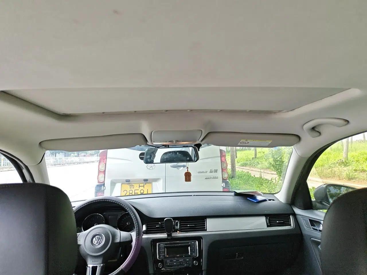 Volkswagen Bora 2014 1.6L Automatic Comfort Model — миниатюра 18