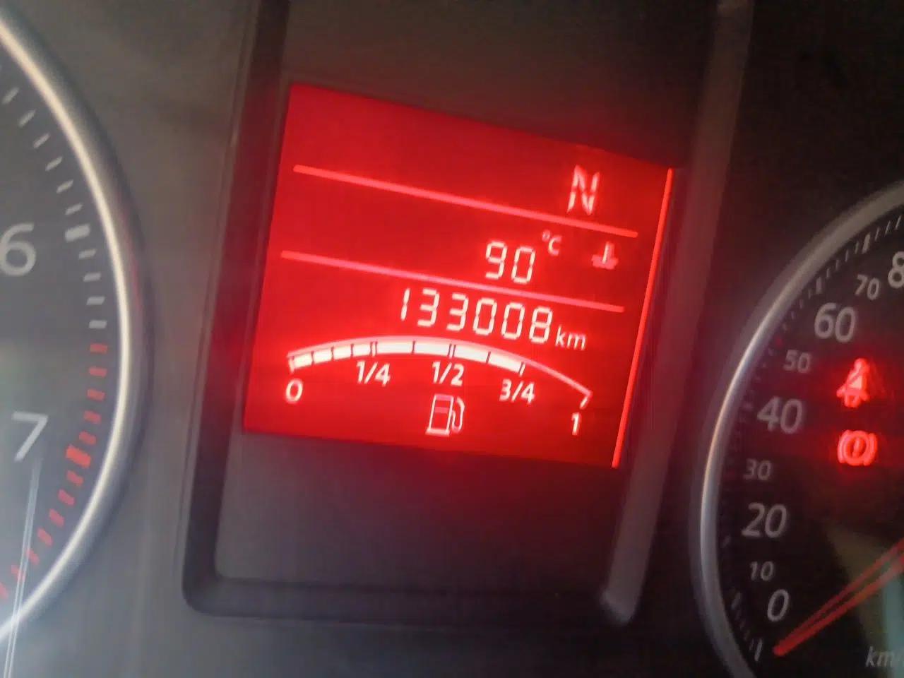 Volkswagen Bora 2011 1.4T Automatic Comfort Model — миниатюра 12