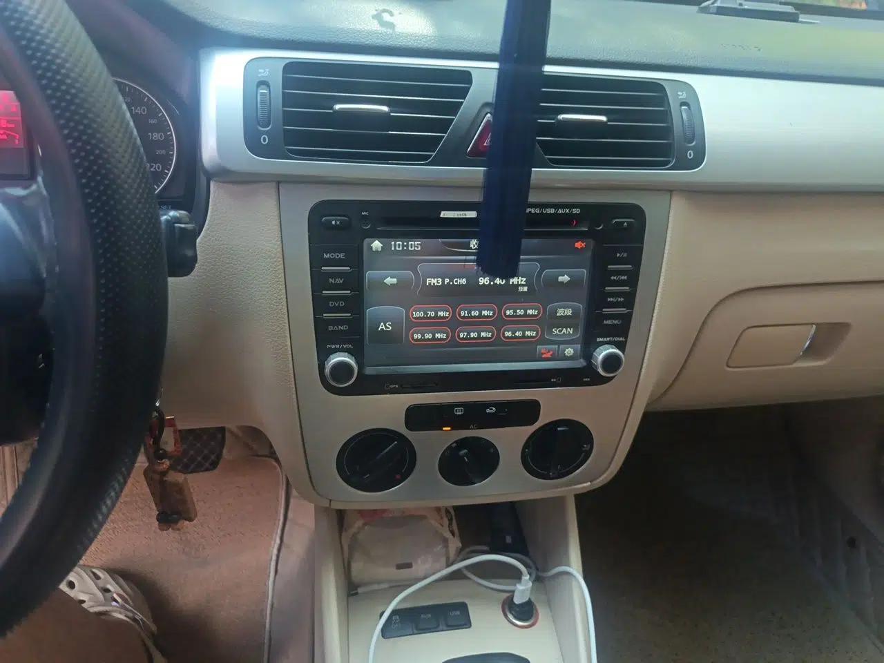 Volkswagen Bora 2011 1.4T Automatic Comfort Model — миниатюра 13