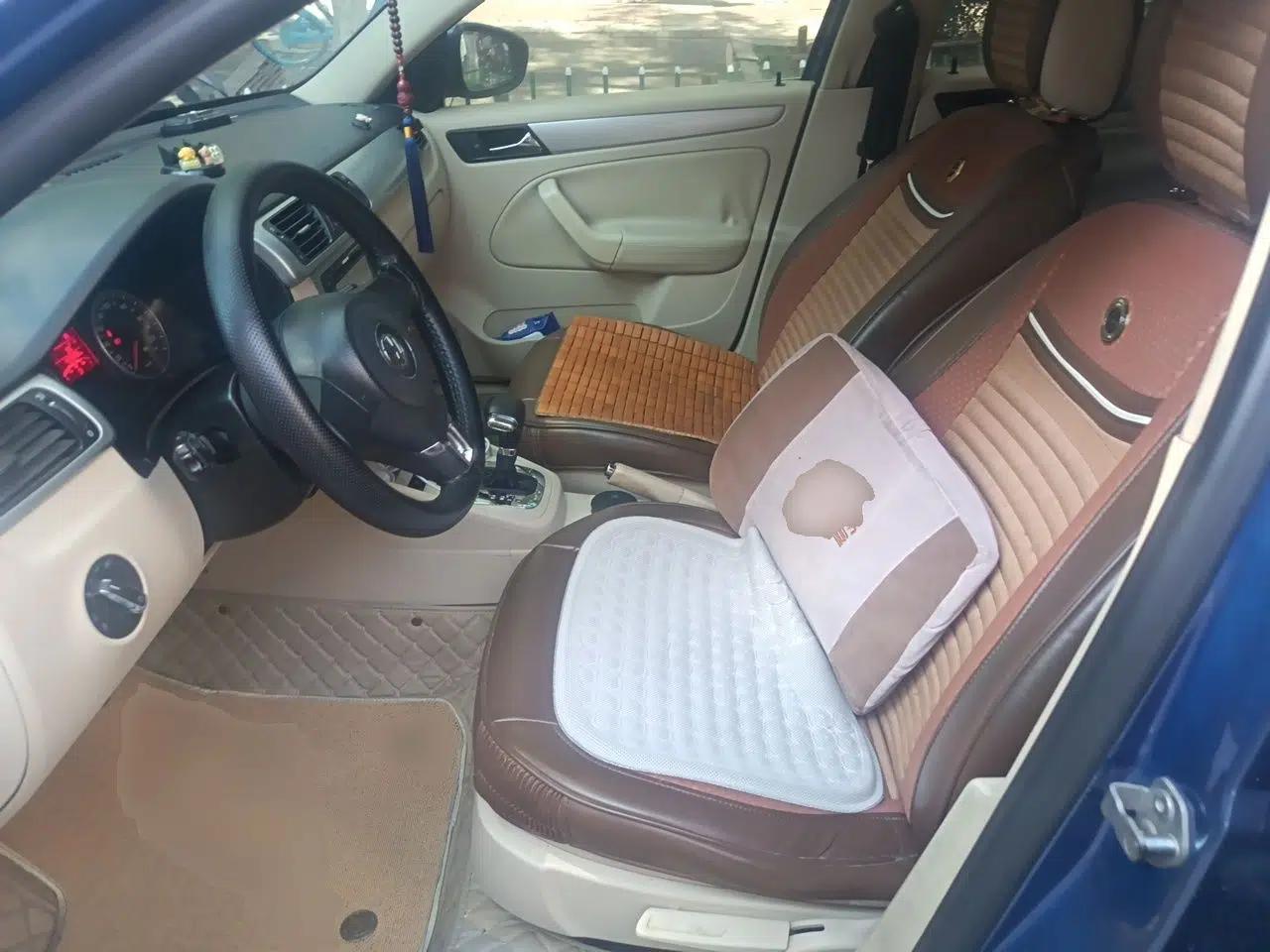 Volkswagen Bora 2011 1.4T Automatic Comfort Model — миниатюра 15