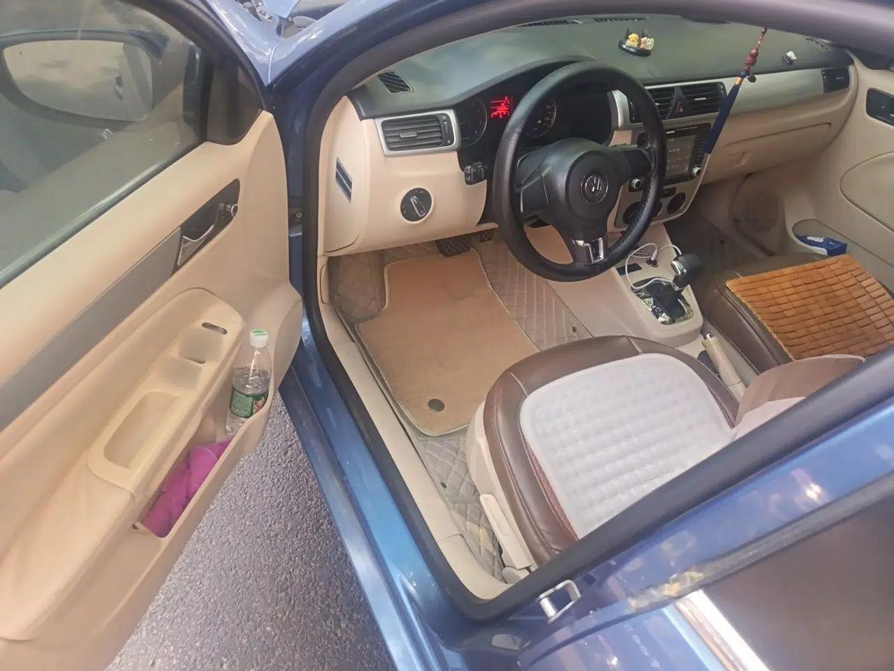 Volkswagen Bora 2011 1.4T Automatic Comfort Model — миниатюра 16