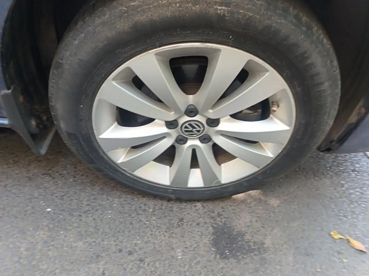 Volkswagen Bora 2011 1.4T Automatic Comfort Model — миниатюра 8