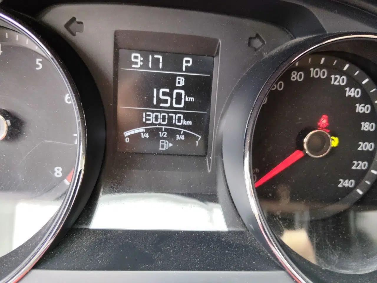 Volkswagen Bora 2016 1.6L Automatic Fashion Model — миниатюра 12