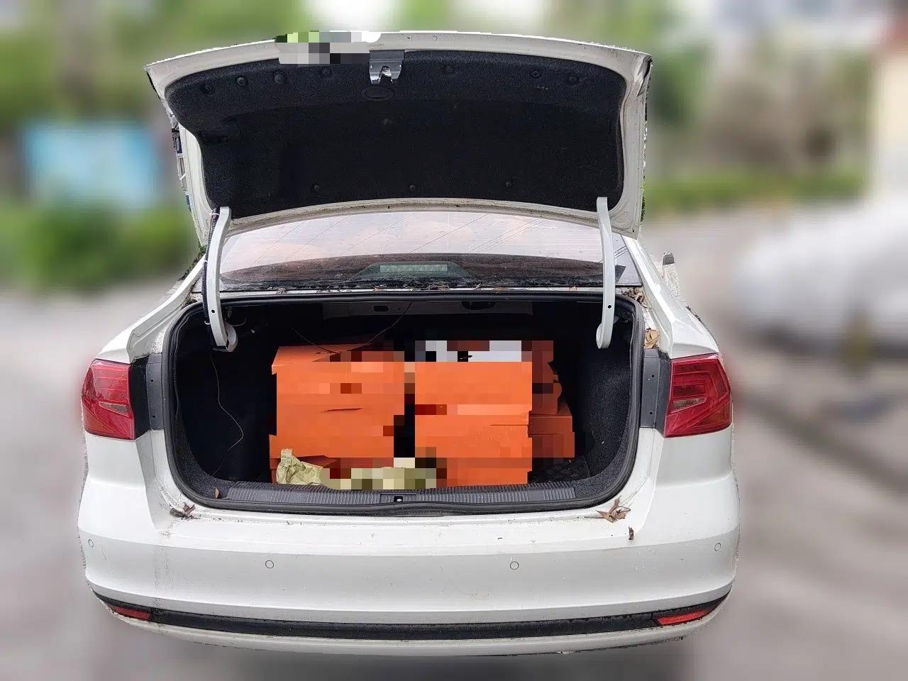 Volkswagen Bora 2016 1.6L Automatic Fashion Model — миниатюра 19
