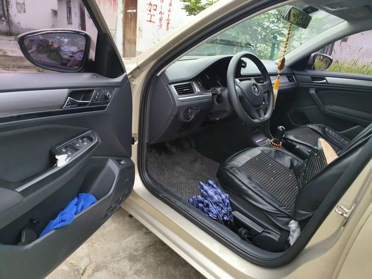 Volkswagen Bora 2018 1.5L Manual Fashion Model — миниатюра 16