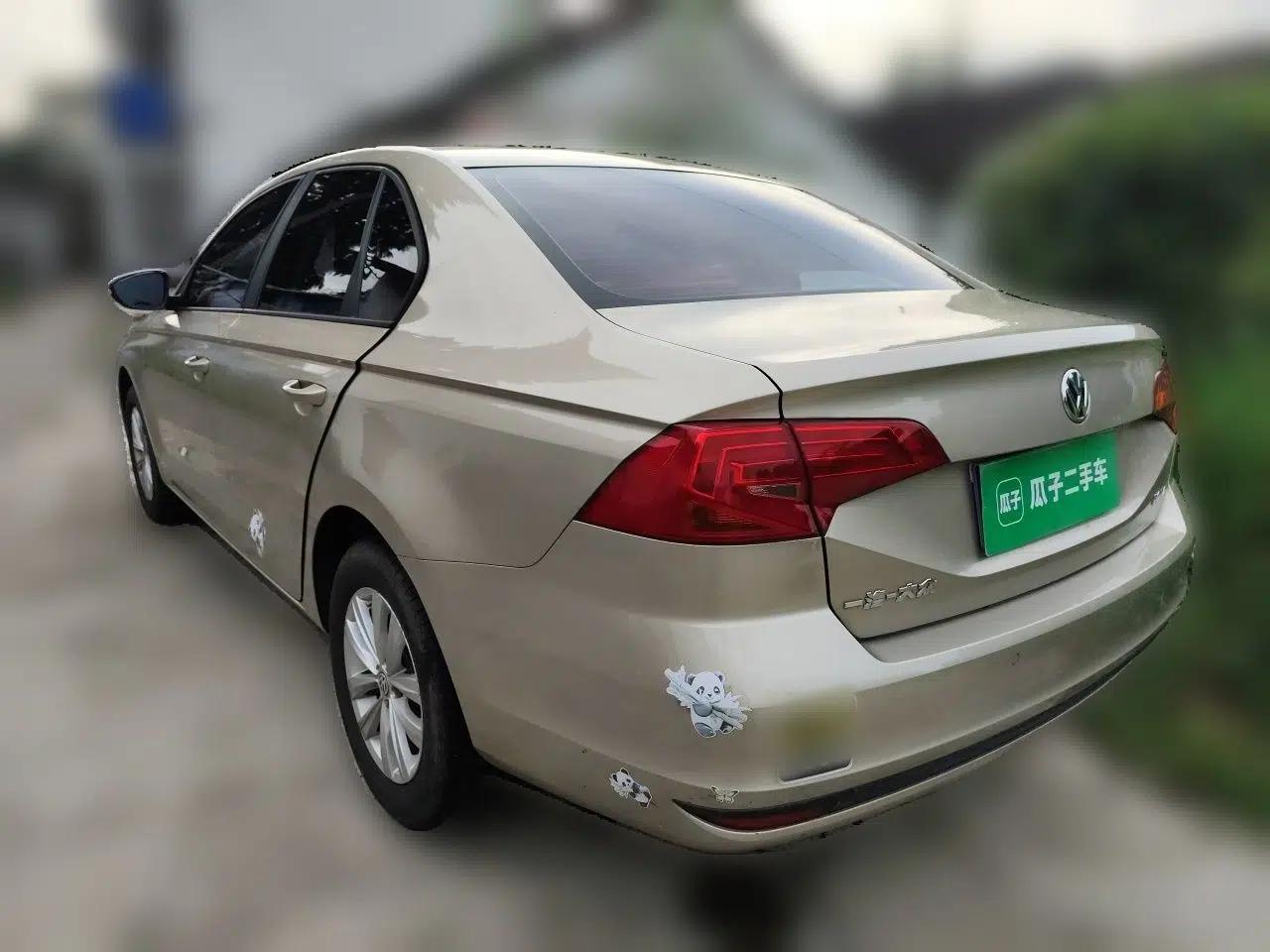 Volkswagen Bora 2018 1.5L Manual Fashion Model — миниатюра 4