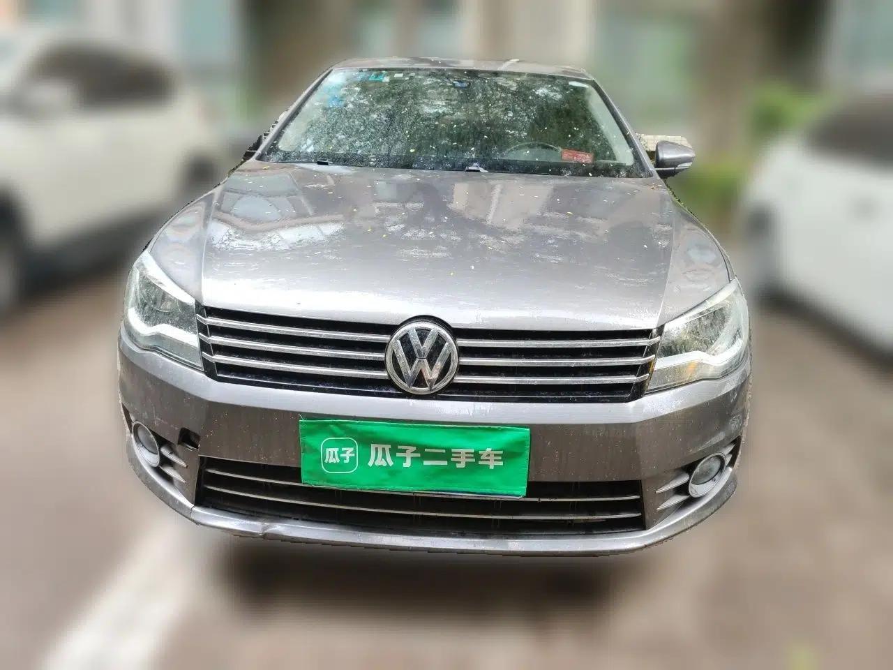 Volkswagen Bora 2013 1.6L Automatic Luxury Model — миниатюра 2