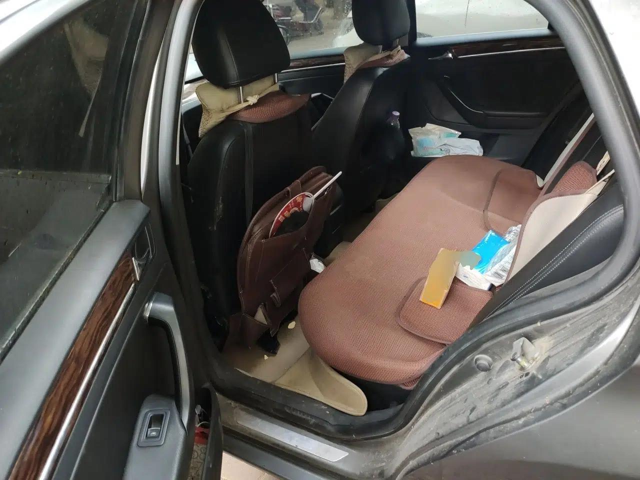 Volkswagen Bora 2013 1.6L Automatic Luxury Model — миниатюра 17