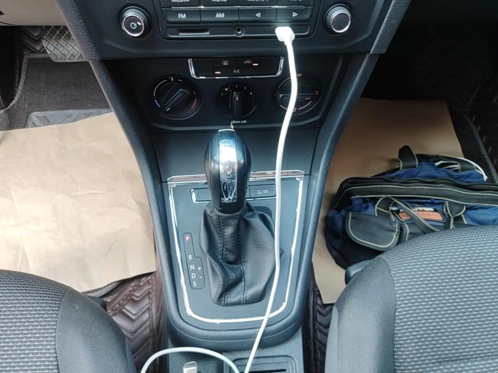 Volkswagen Bora 2019 Bora·Legend 1.5L Automatic Fashion Edition China VI Standard — миниатюра 21