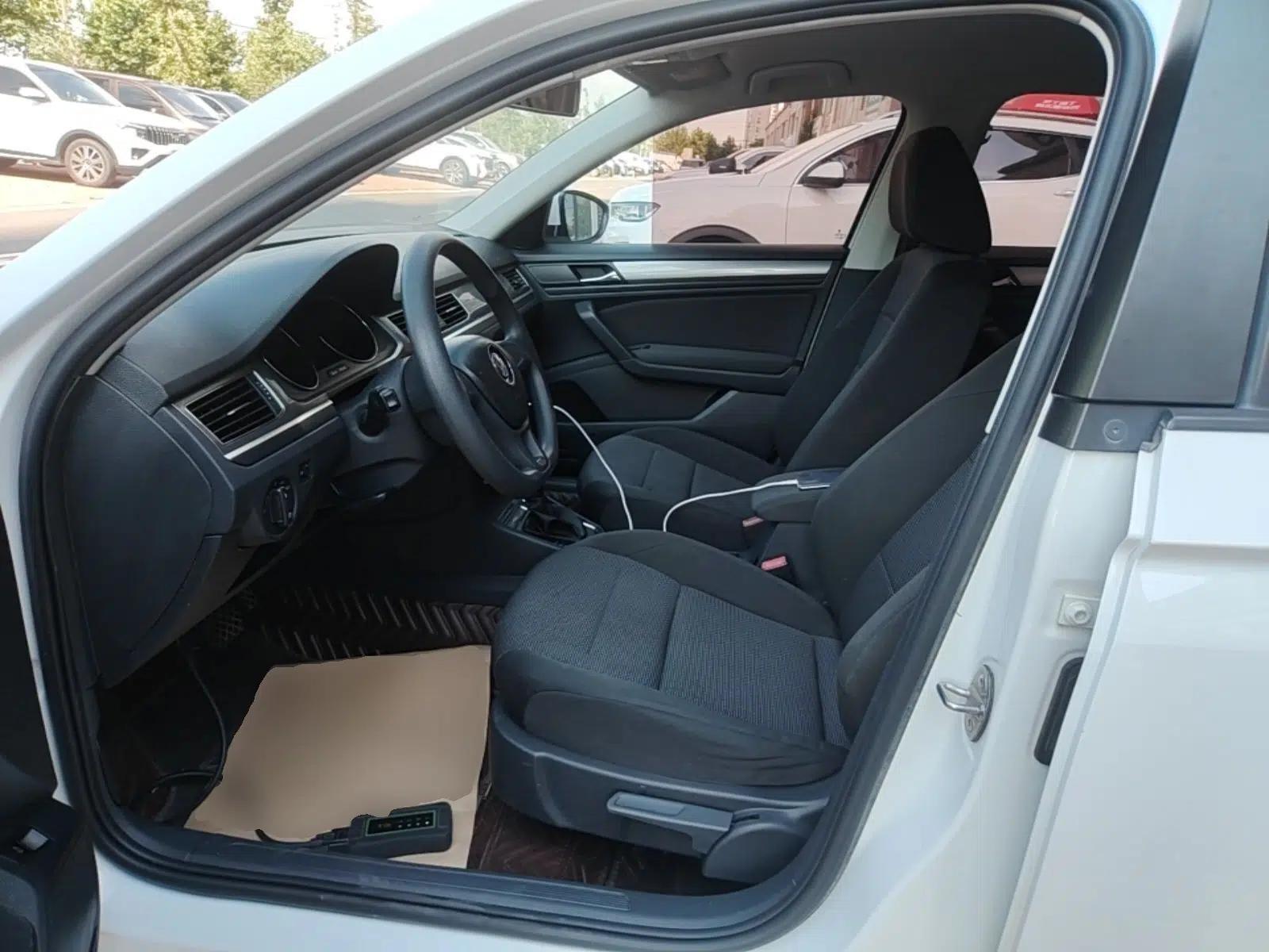 Volkswagen Bora 2019 Bora·Legend 1.5L Automatic Fashion Edition China VI Standard — миниатюра 22