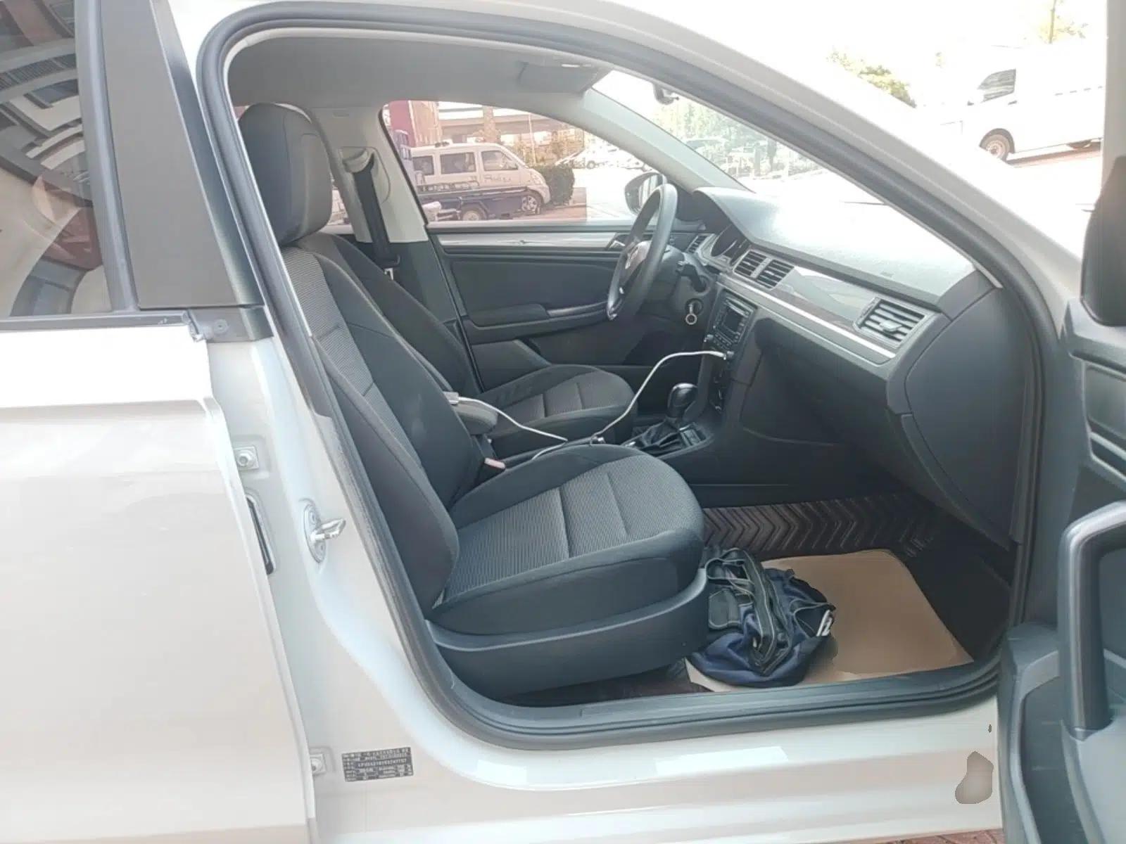 Volkswagen Bora 2019 Bora·Legend 1.5L Automatic Fashion Edition China VI Standard — миниатюра 24