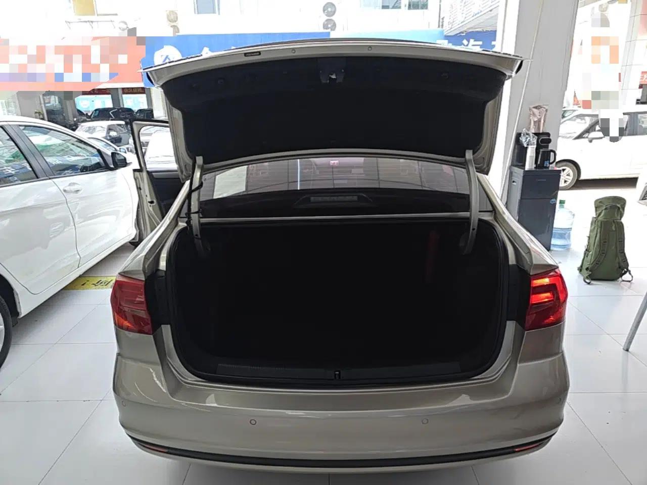 Volkswagen Bora 2018 1.5L Automatic Fashion Model — миниатюра 29
