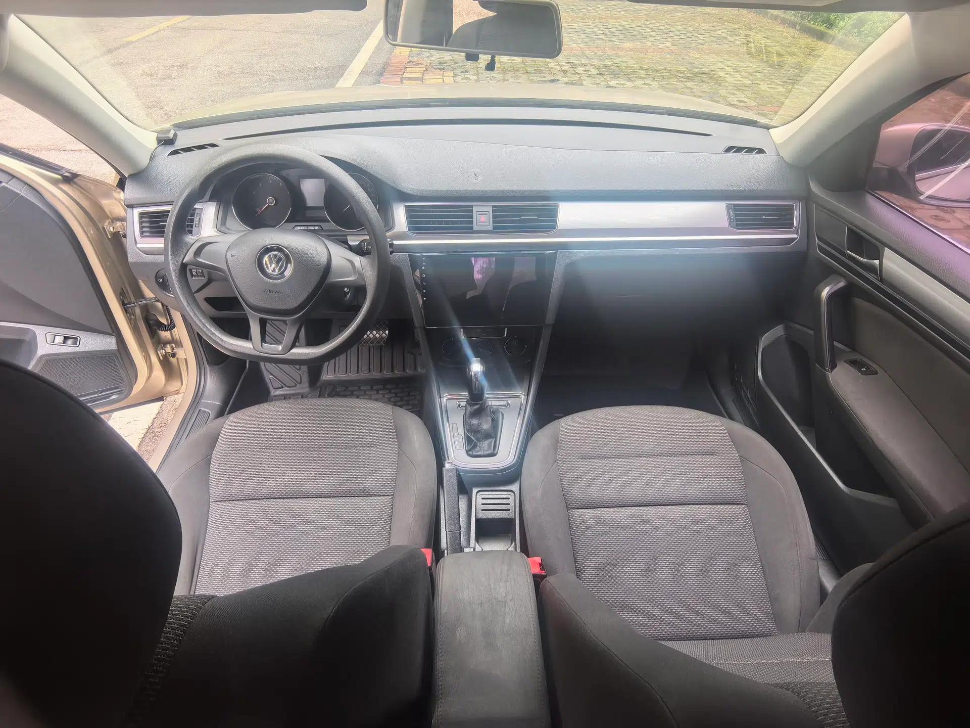 Volkswagen Bora 2018 1.5L Automatic Fashion Model — миниатюра 32