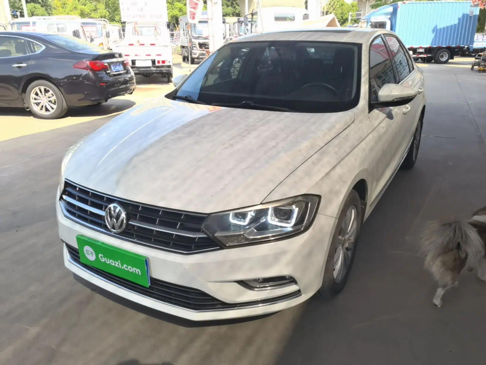 Volkswagen Bora 2016 1.6L Automatic Comfort Model — миниатюра 1