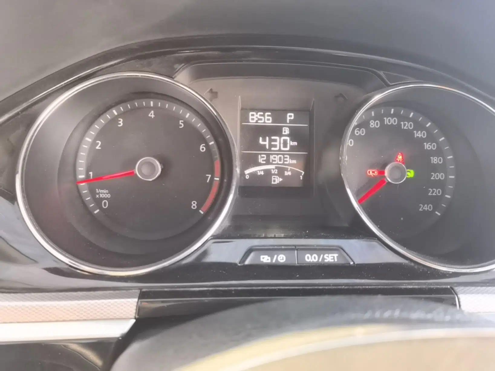Volkswagen Bora 2016 1.6L Automatic Comfort Model — миниатюра 14