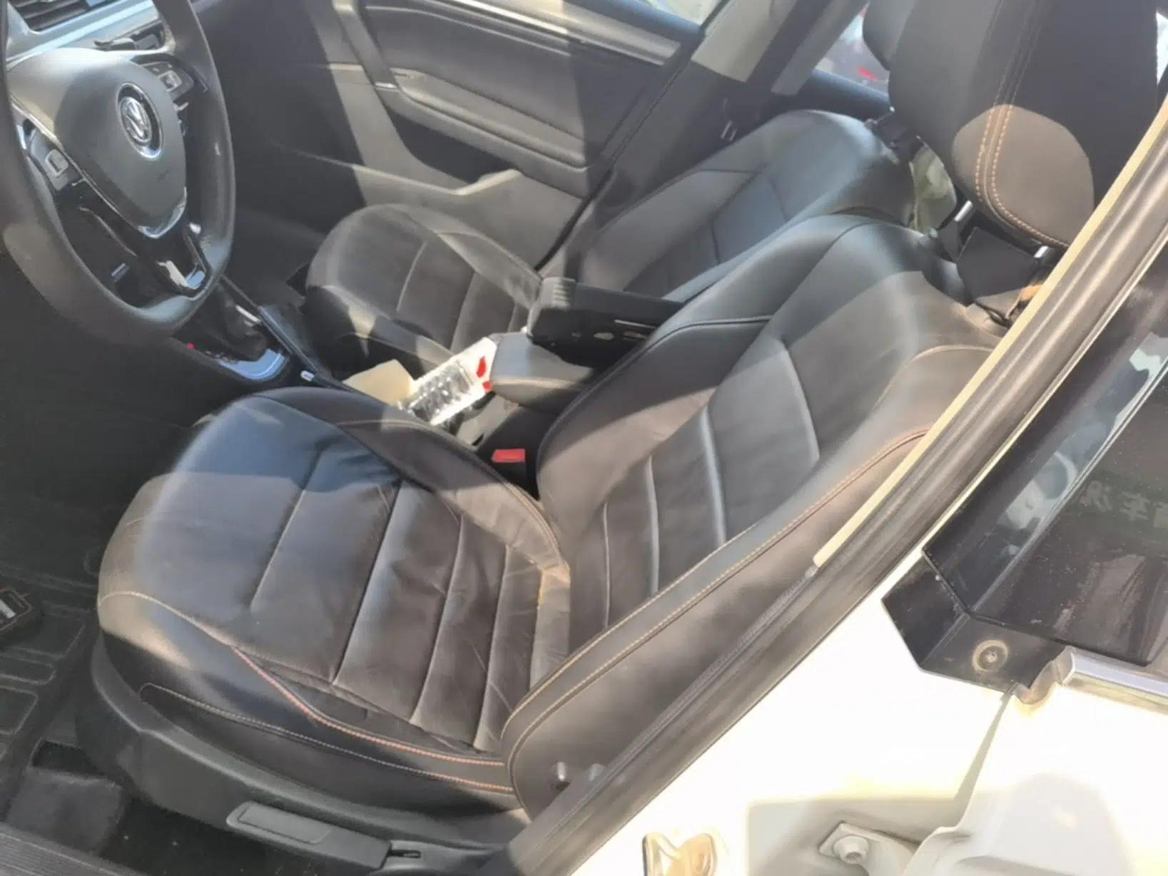 Volkswagen Bora 2016 1.6L Automatic Comfort Model — миниатюра 17