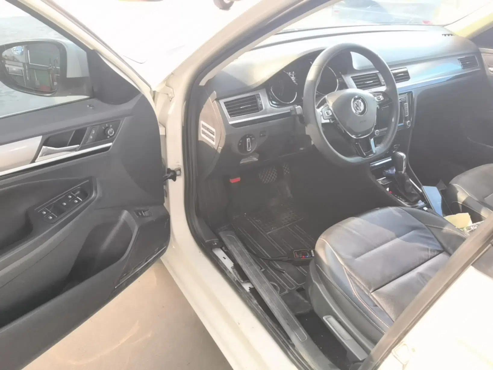 Volkswagen Bora 2016 1.6L Automatic Comfort Model — миниатюра 18