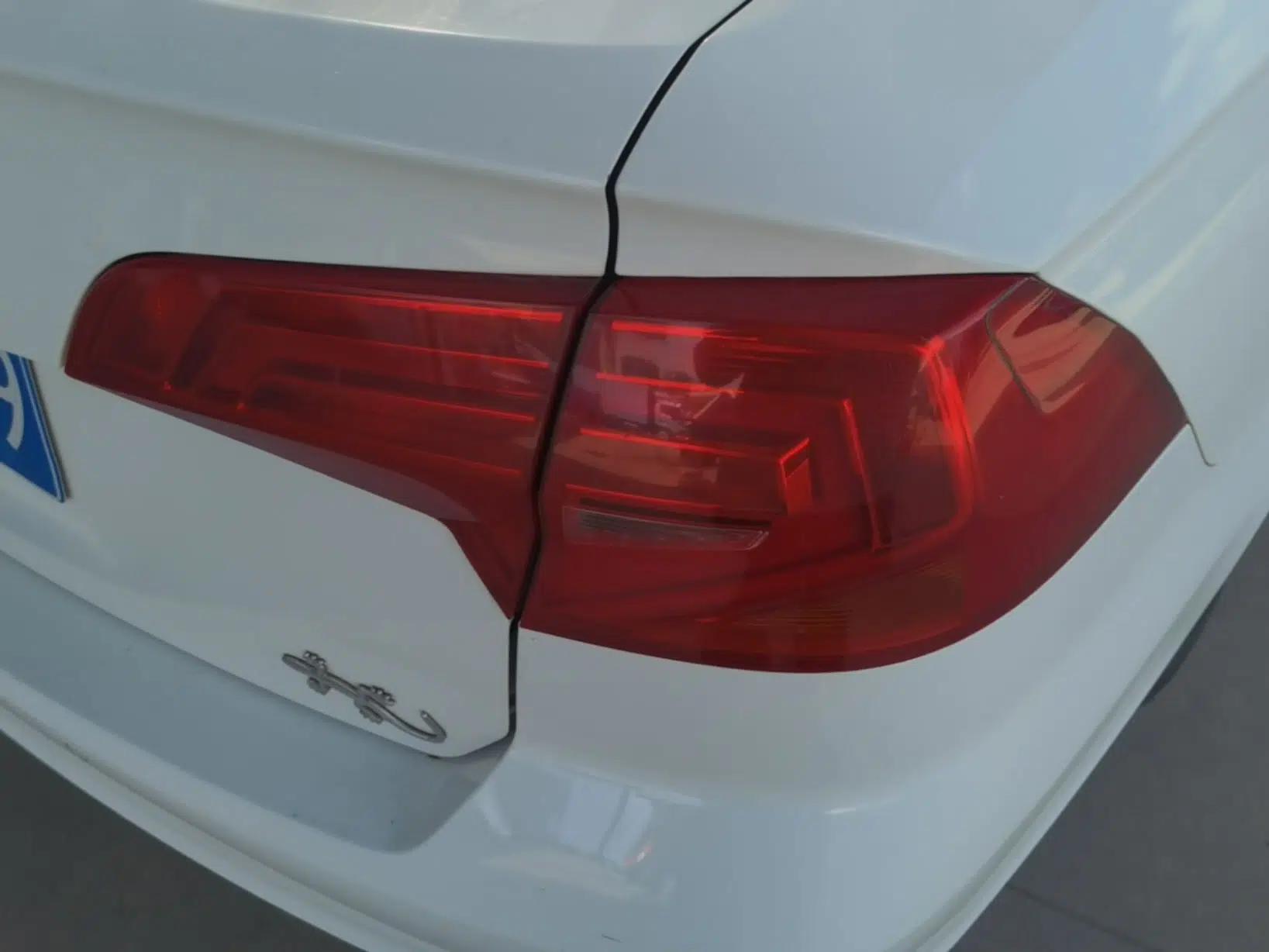 Volkswagen Bora 2016 1.6L Automatic Comfort Model — миниатюра 9