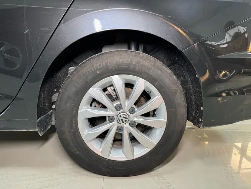 Volkswagen Bora 2020 1.5L Manual Fashion Edition — миниатюра 12