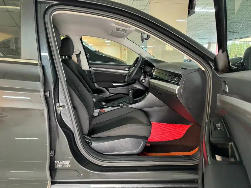 Volkswagen Bora 2020 1.5L Manual Fashion Edition — миниатюра 23