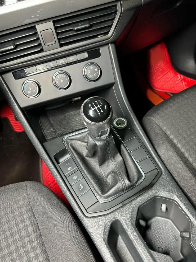 Volkswagen Bora 2020 1.5L Manual Fashion Edition — миниатюра 29