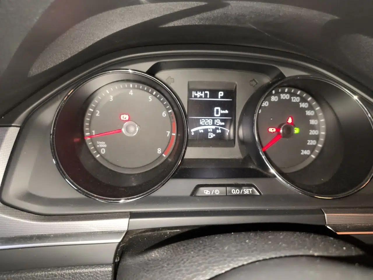 Volkswagen Bora 2016 1.6L Automatic Fashion Model — миниатюра 12