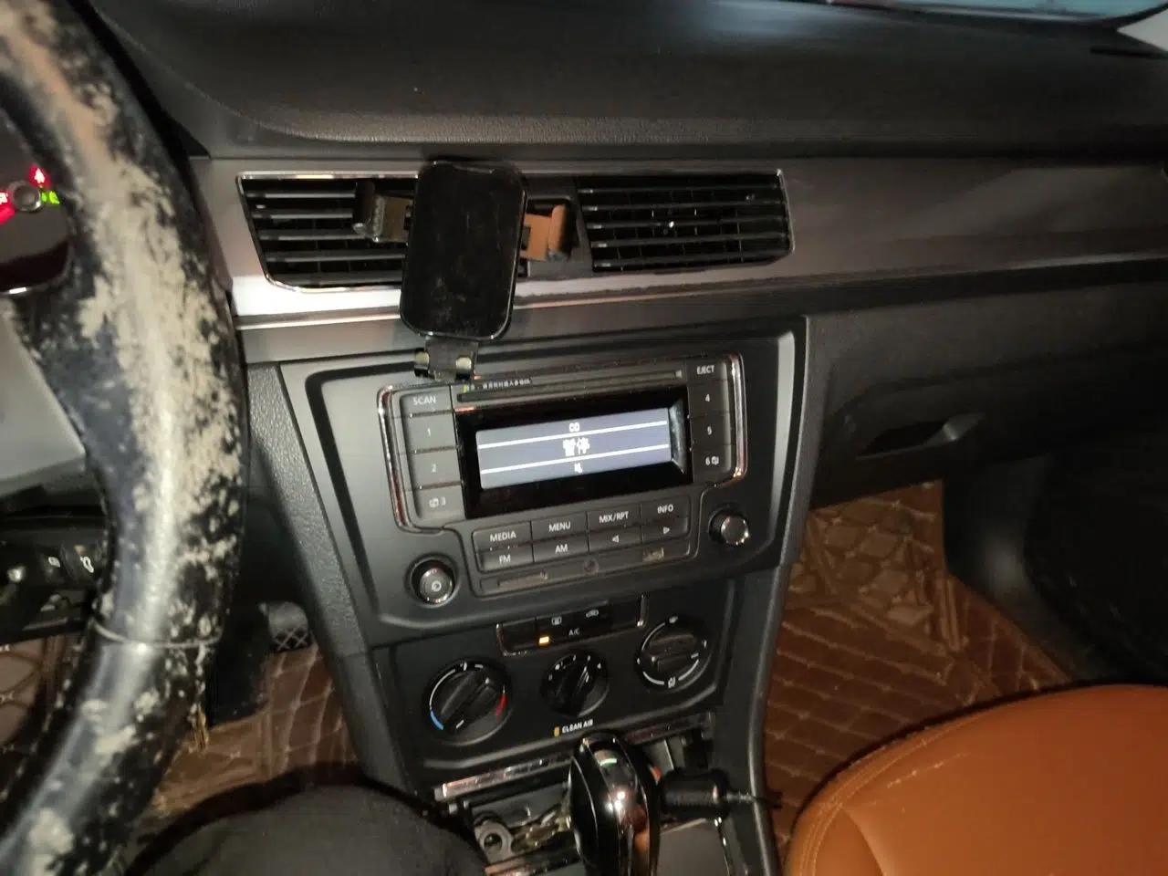 Volkswagen Bora 2016 1.6L Automatic Fashion Model — миниатюра 13