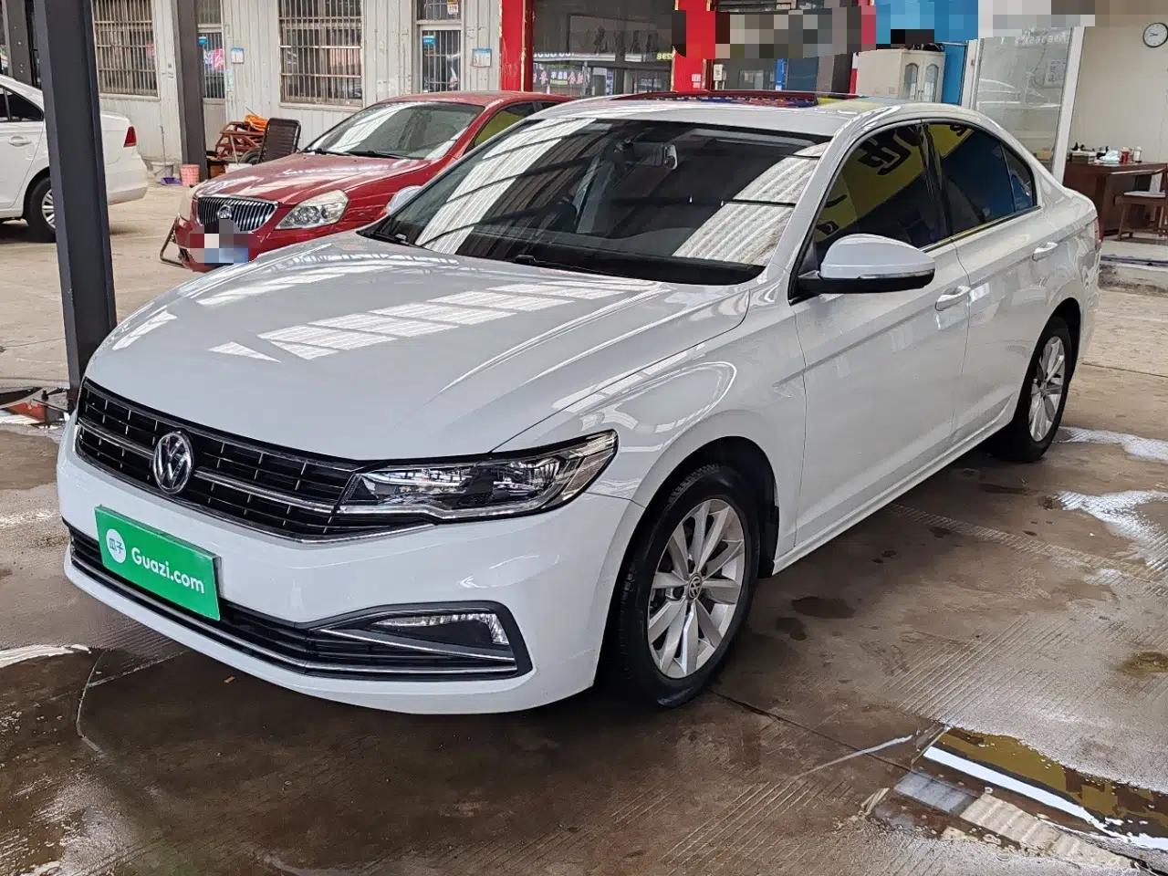 Volkswagen Bora 2020 1.5L Automatic Comfort Model — миниатюра 1