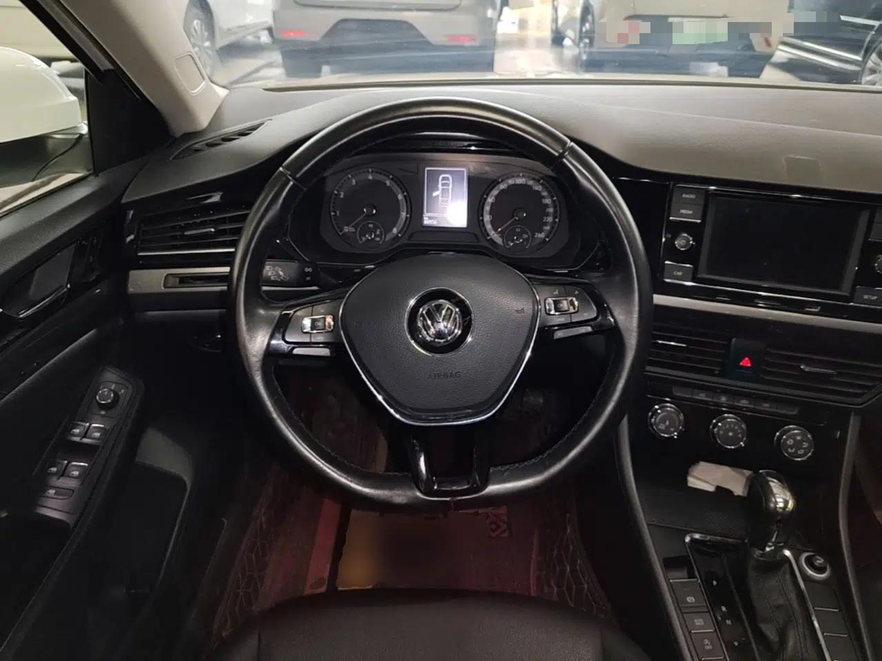 Volkswagen Bora 2020 1.5L Automatic Comfort Model — миниатюра 18