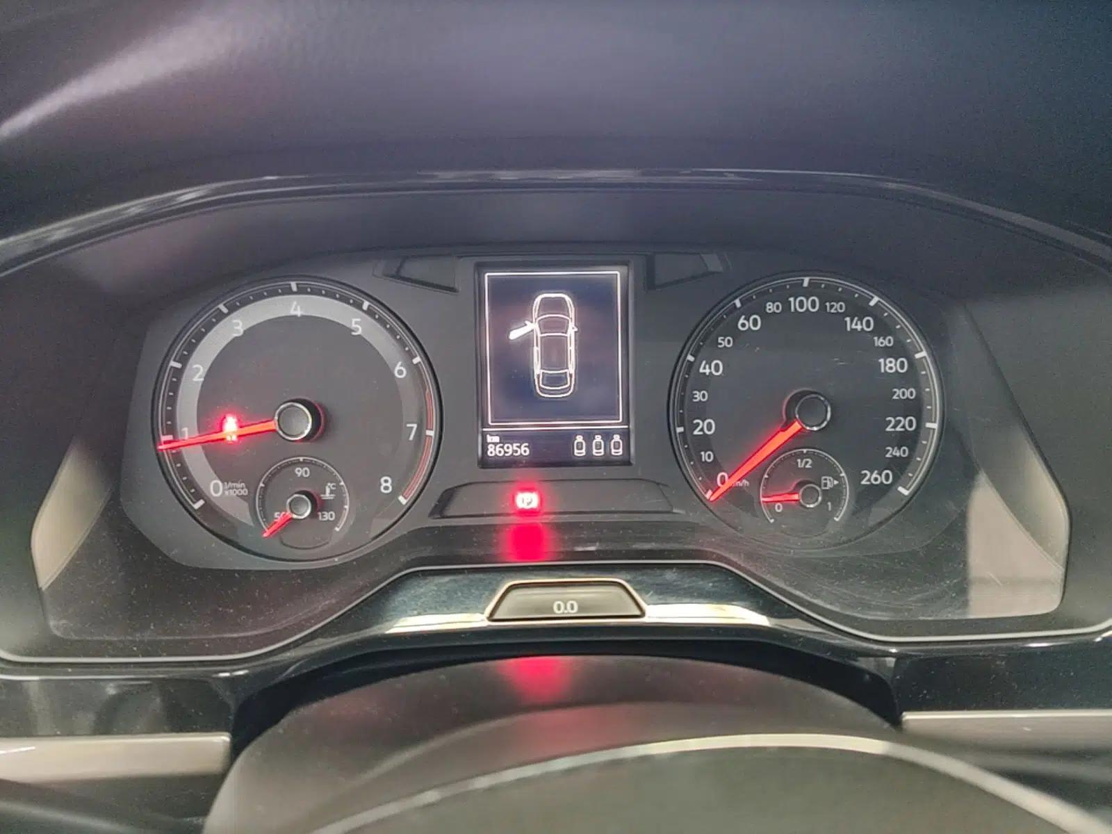 Volkswagen Bora 2020 1.5L Automatic Comfort Model — миниатюра 19
