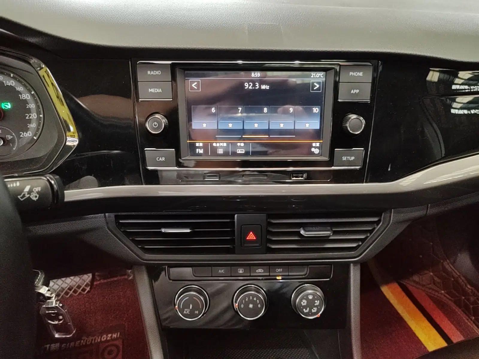 Volkswagen Bora 2020 1.5L Automatic Comfort Model — миниатюра 20