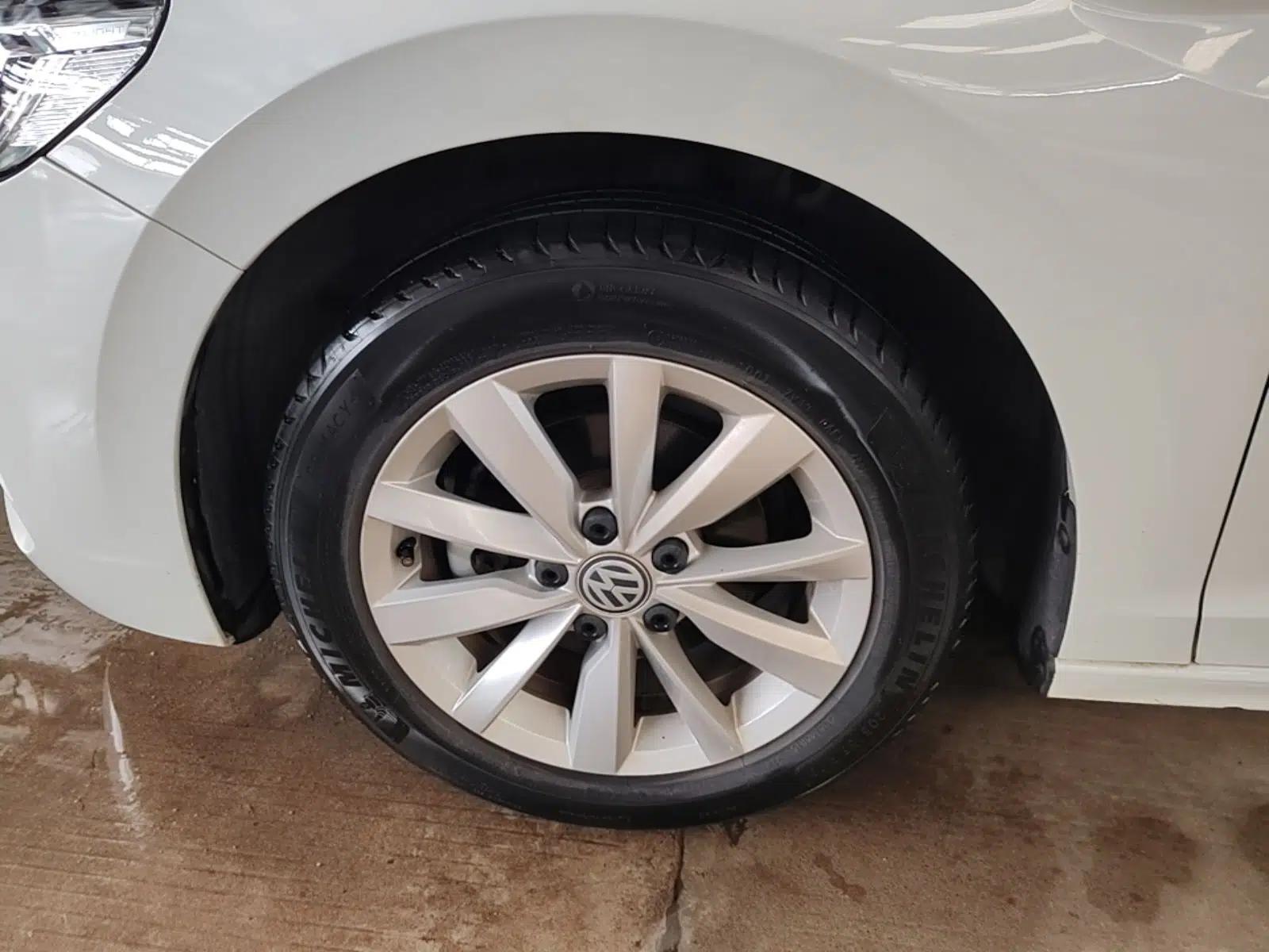 Volkswagen Bora 2020 1.5L Automatic Comfort Model — миниатюра 10