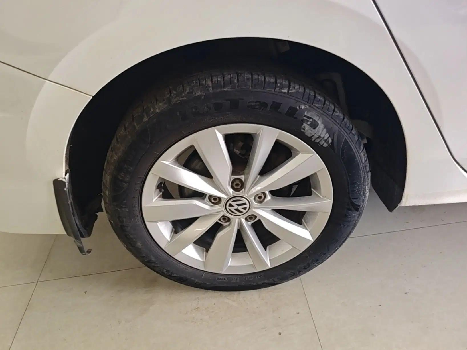 Volkswagen Bora 2019 1.5L Automatic Elite Version — миниатюра 11