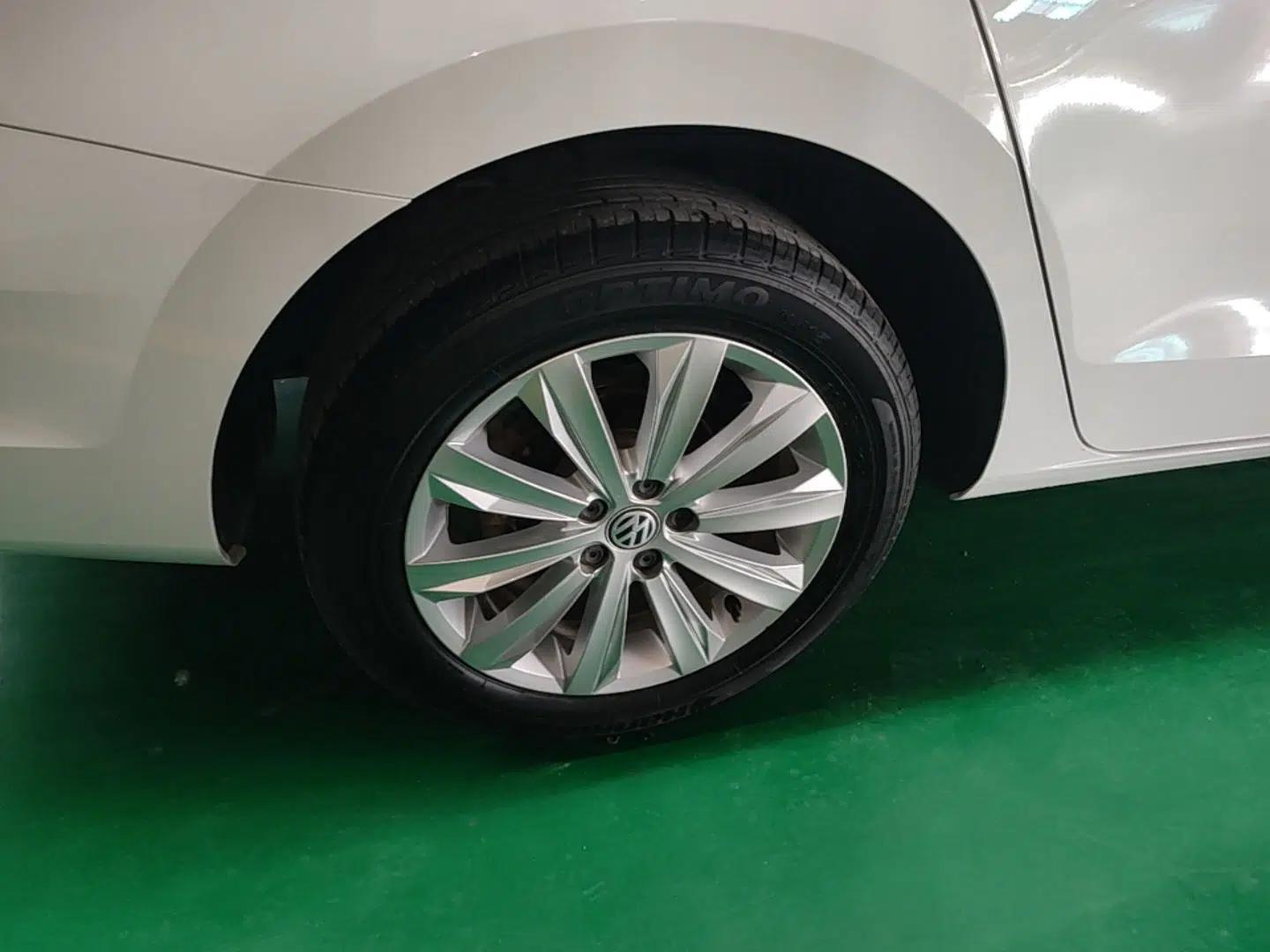 Volkswagen Bora 2019 Bora·Legend 1.5L Automatic Fashion Edition China V Standard — миниатюра 11