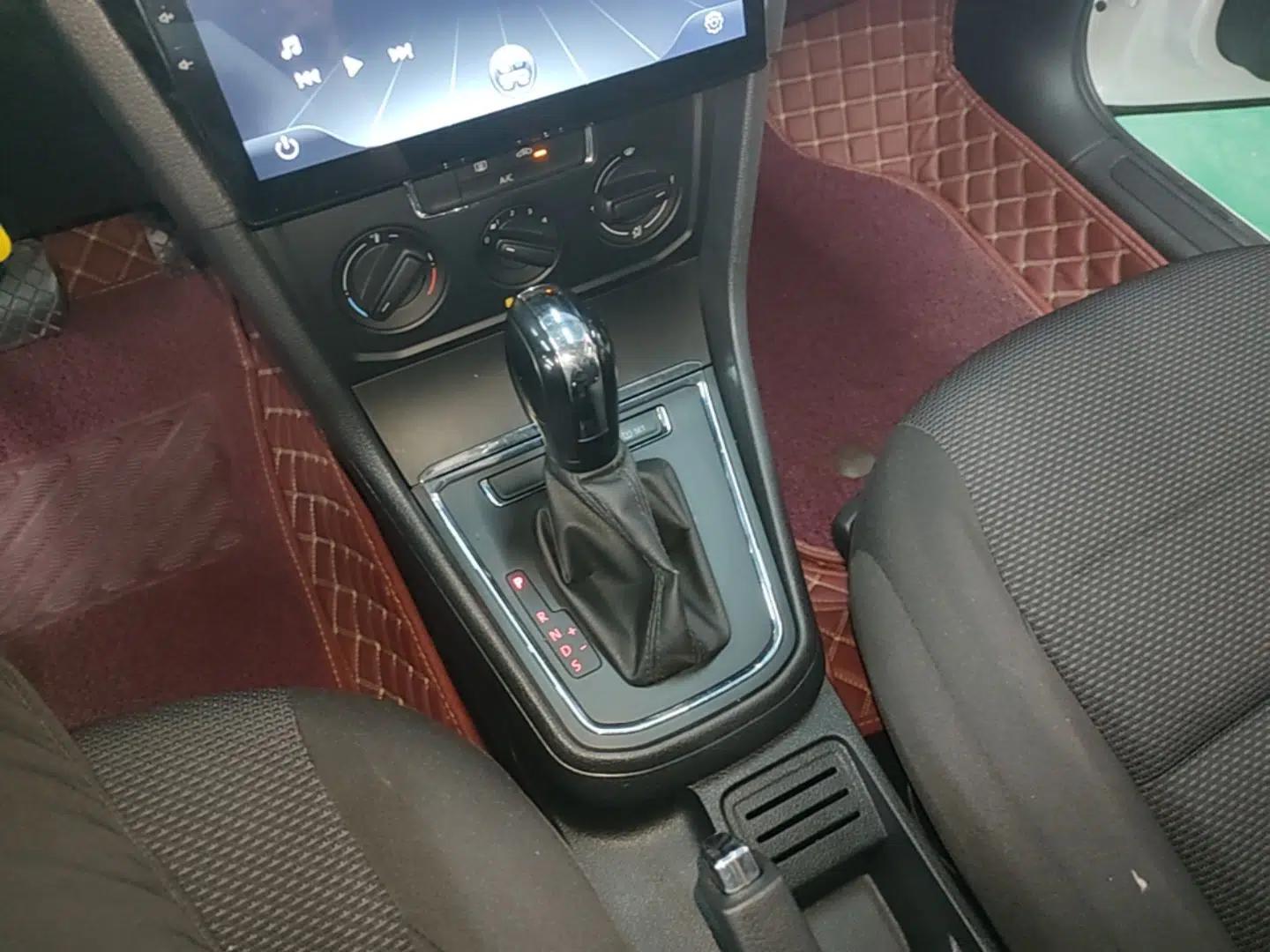 Volkswagen Bora 2019 Bora·Legend 1.5L Automatic Fashion Edition China V Standard — миниатюра 16