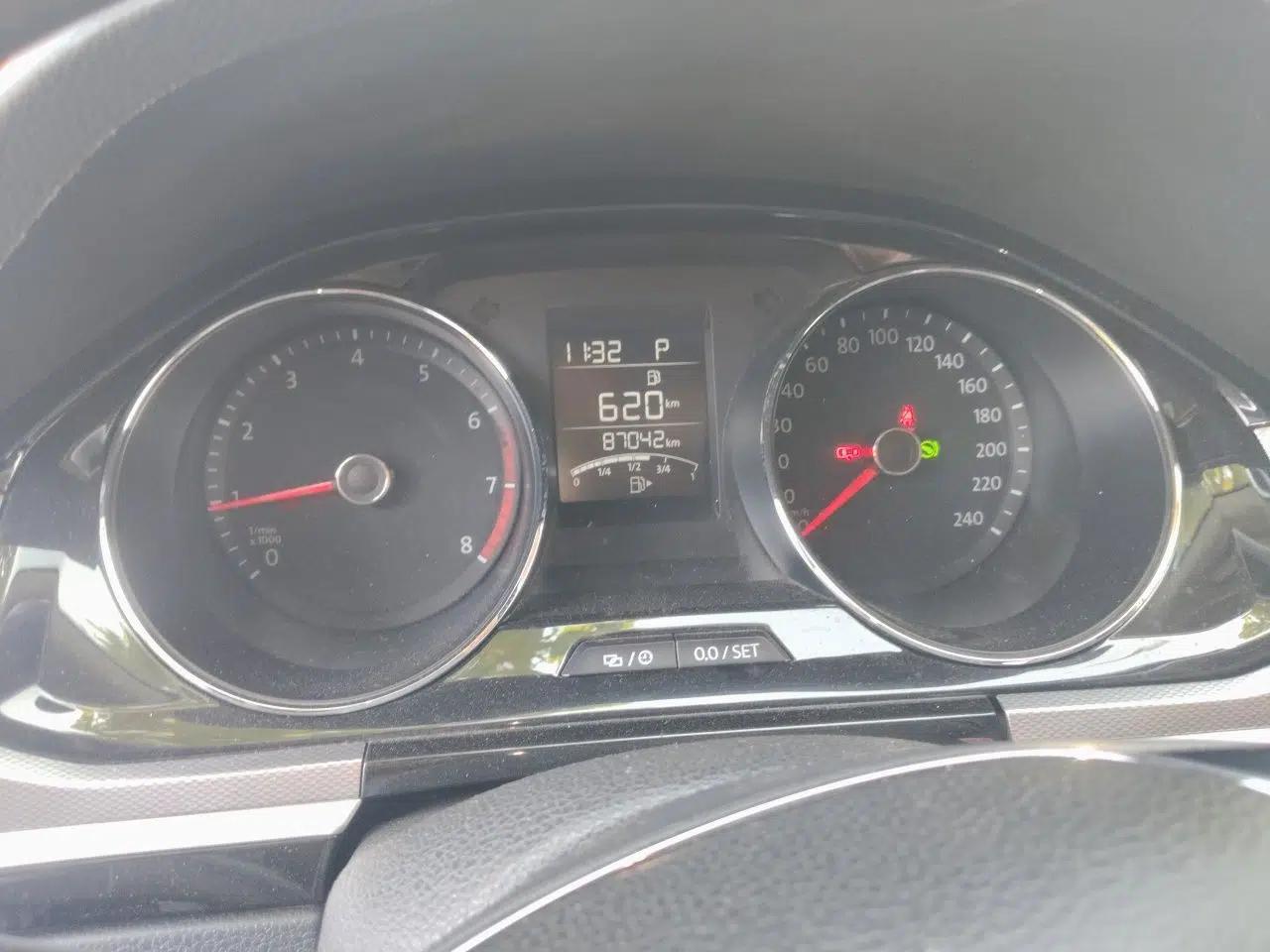 Volkswagen Bora 2018 1.5L Automatic Comfort Model — миниатюра 11