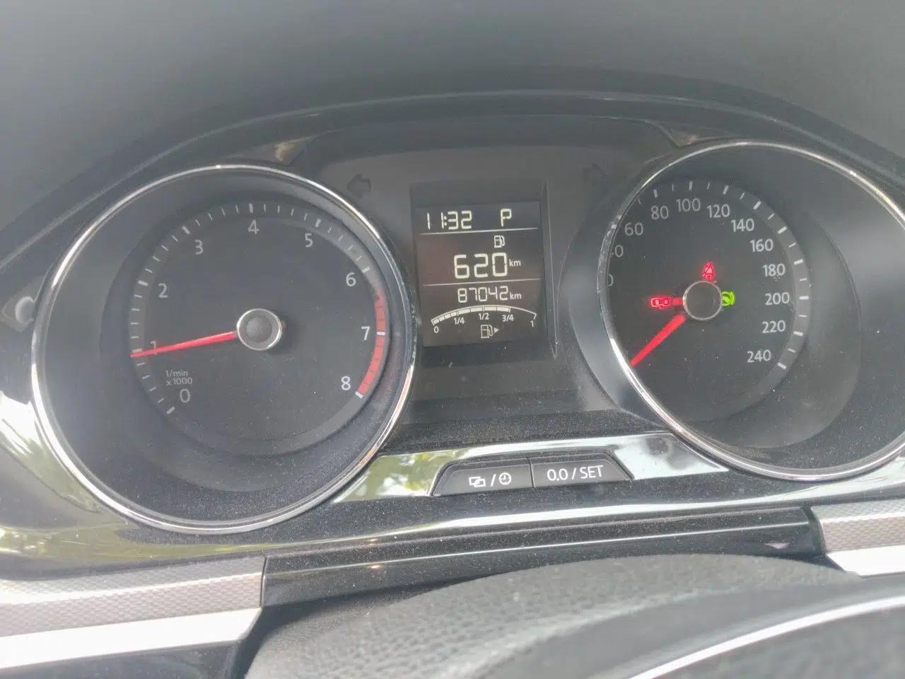 Volkswagen Bora 2018 1.5L Automatic Comfort Model — миниатюра 12