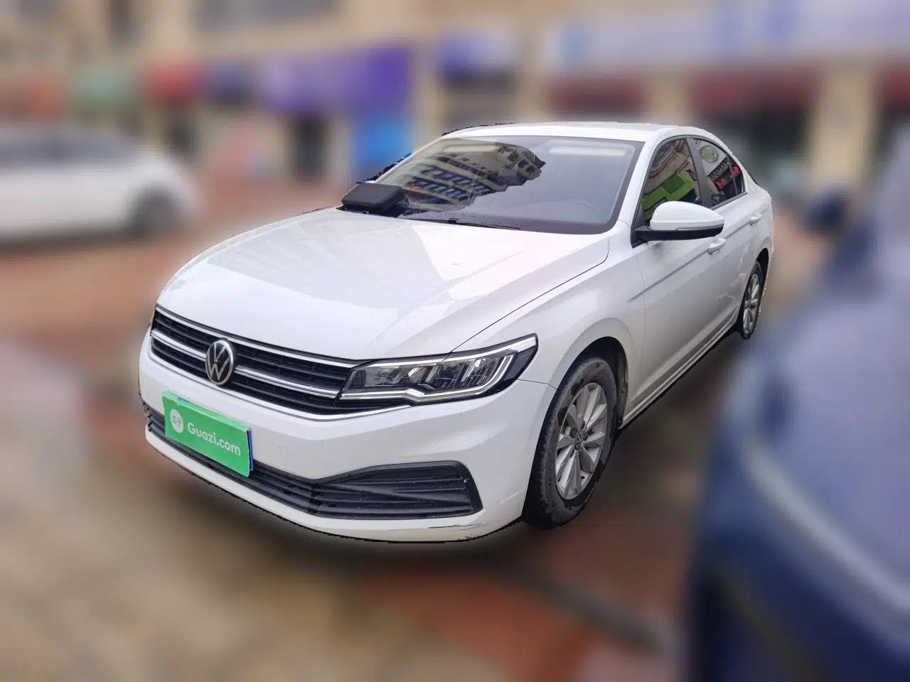 Volkswagen Bora 2021 1.5L Automatic Fashionable Smart Connectivity Version — миниатюра 1