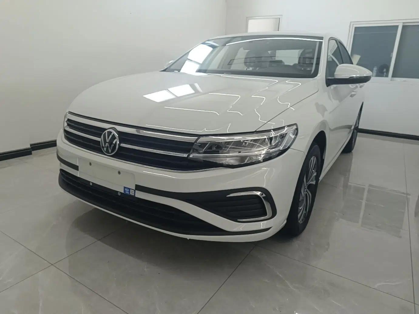 Volkswagen Bora 2026 200TSI DSG Yuexing Navigation Edition — миниатюра 1