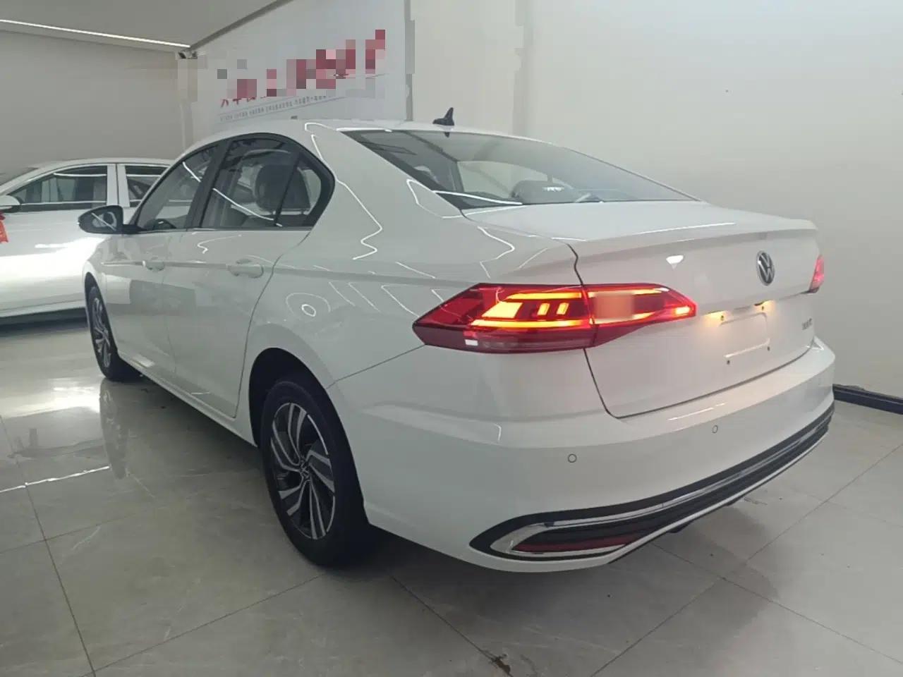 Volkswagen Bora 2026 200TSI DSG Yuexing Navigation Edition — миниатюра 4